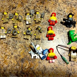 Lego minifigures Series 5 Lot of 14 + Snowguardian series 22